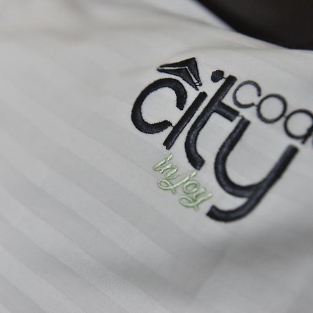 City Code In Joy Belgrade Extérieur photo