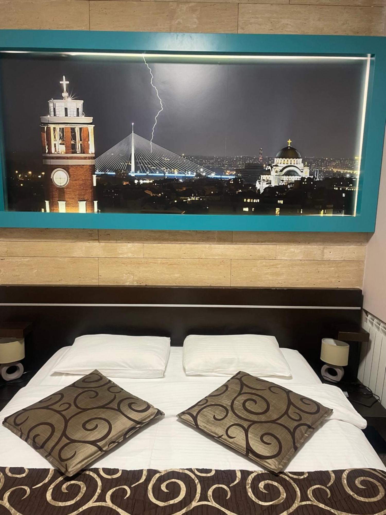 City Code In Joy Belgrade Extérieur photo