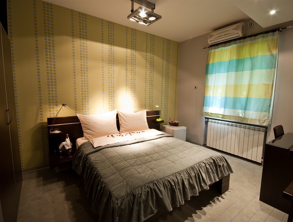 City Code In Joy Belgrade Extérieur photo