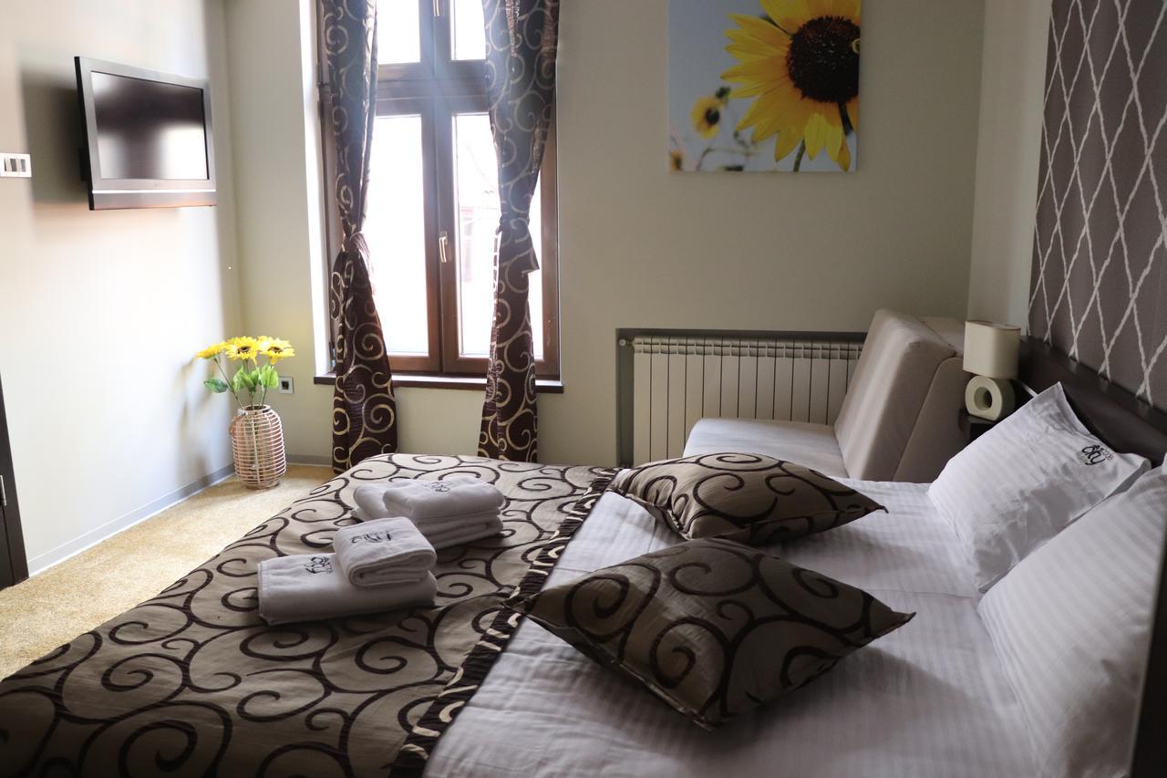 City Code In Joy Belgrade Extérieur photo